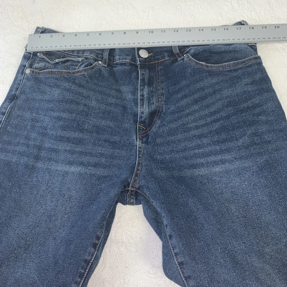 True Religion Ricky Jean Shorts Mens 36 x 11 Denim Relaxed Straight Stretch NICE